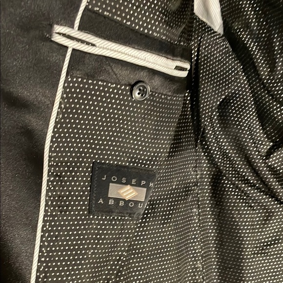 Joseph Aboud Men's Modern Slim Fit Black Velvet Blazer - Picture 9 of 13